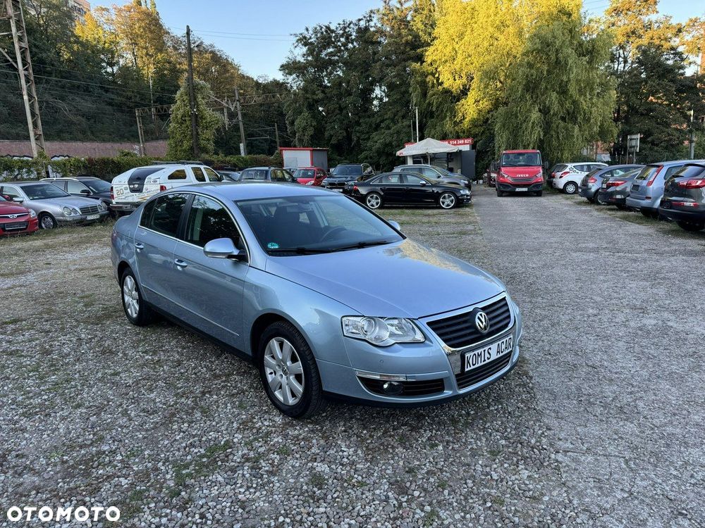 Volkswagen Passat - 37