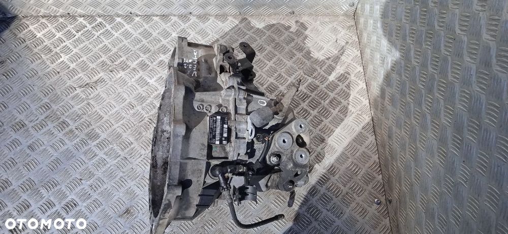 Skrzynia Biegów GU 1310871 Opel Vectra 2.2DTI - 2