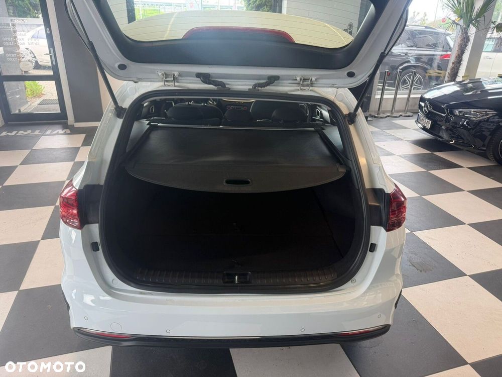 Kia Ceed - 7