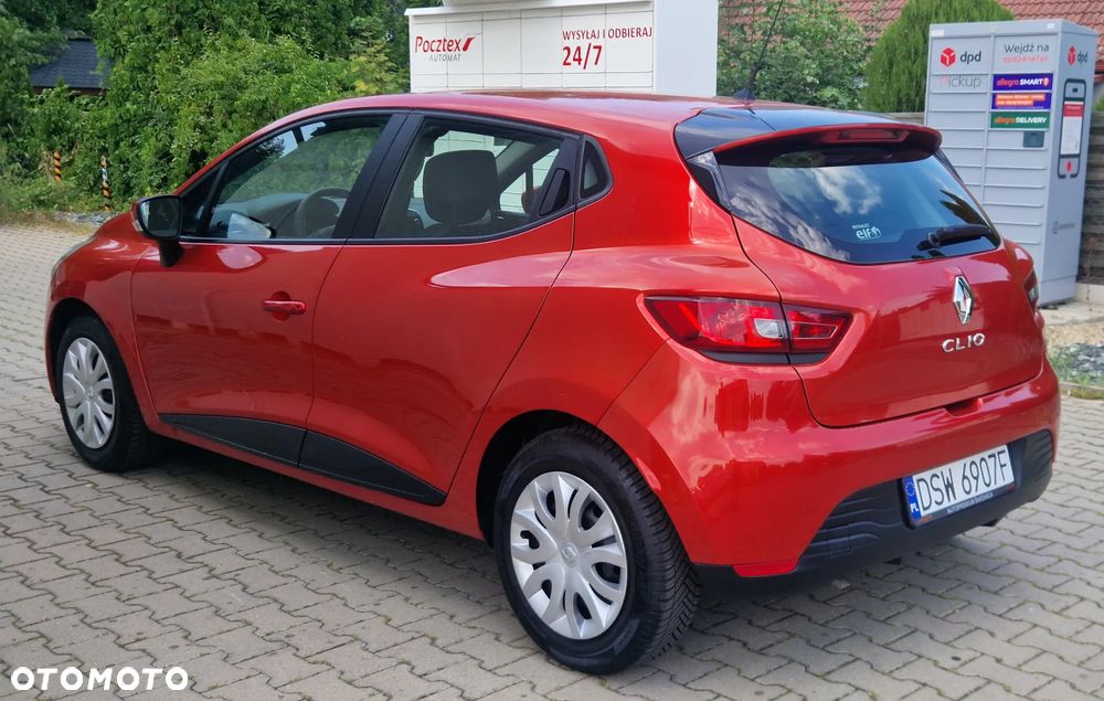 Renault Clio 1.2 16V 75 Experience - 14