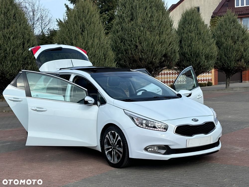 Kia Ceed 1.6 GDI DCT Platinum Edition - 16