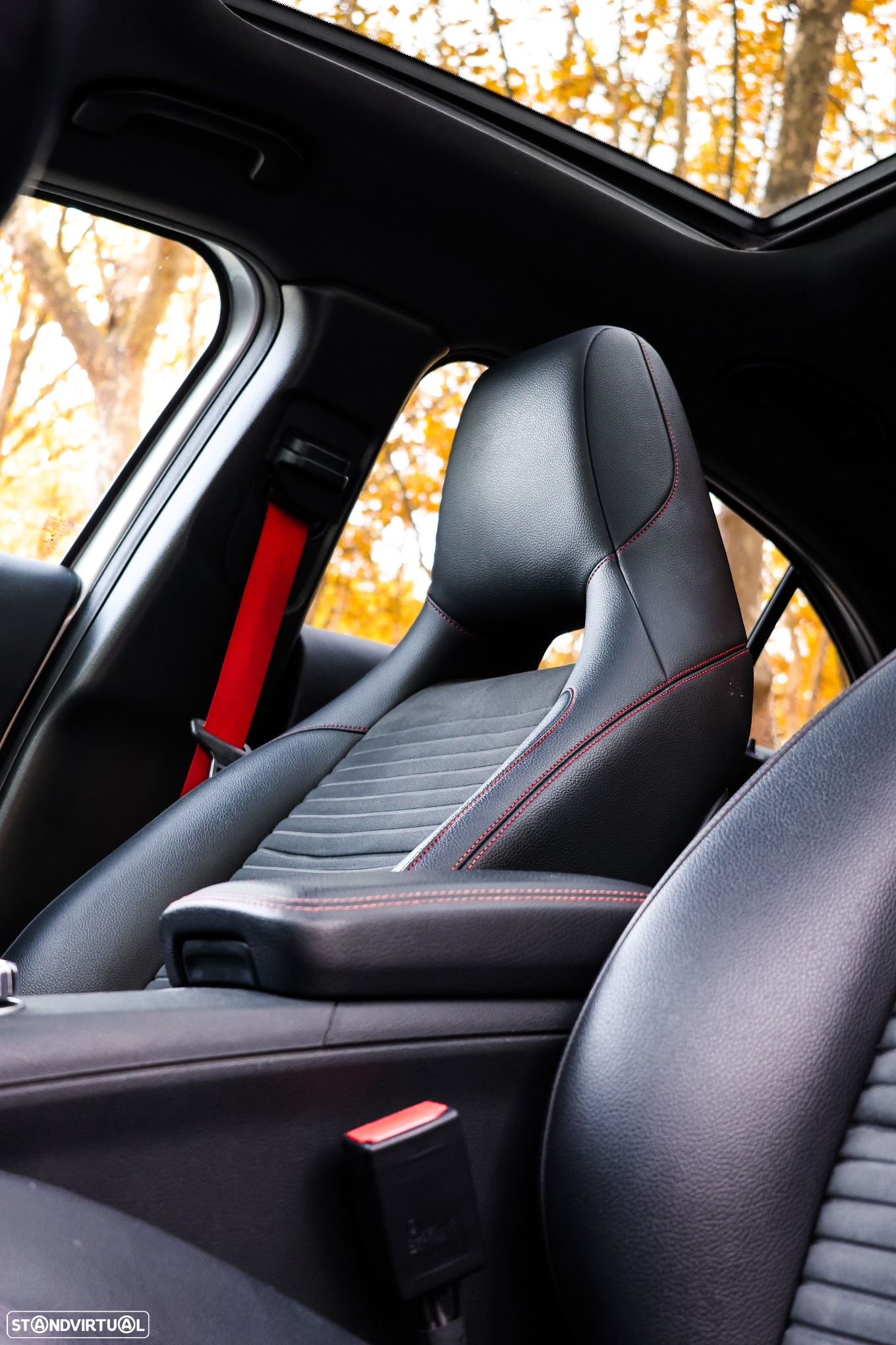 Mercedes-Benz A 45 AMG 4-Matic - 14