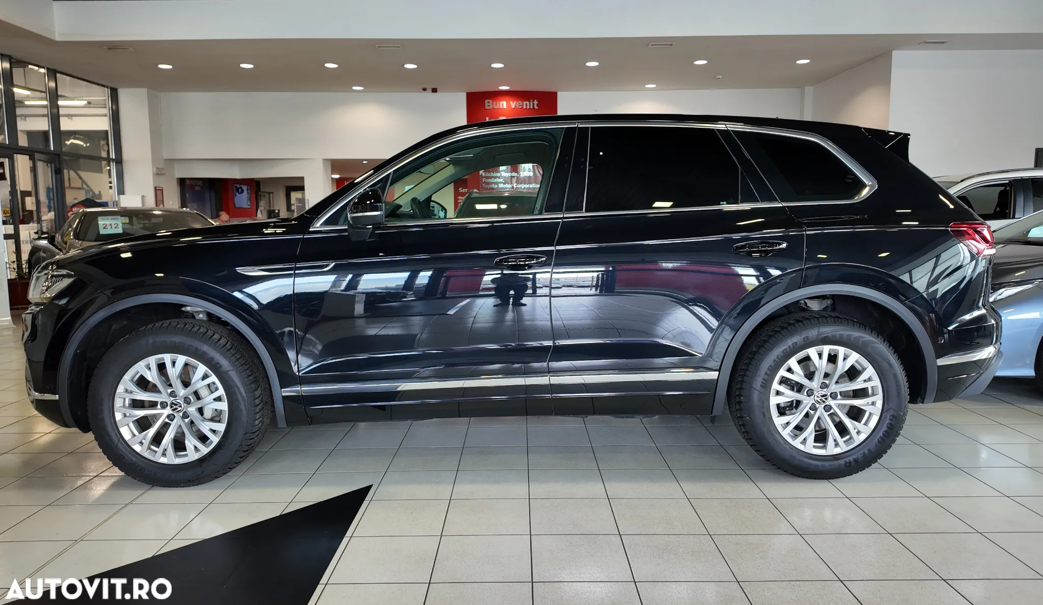 Volkswagen Touareg V6 TDI 4MOTION Elegance - 7