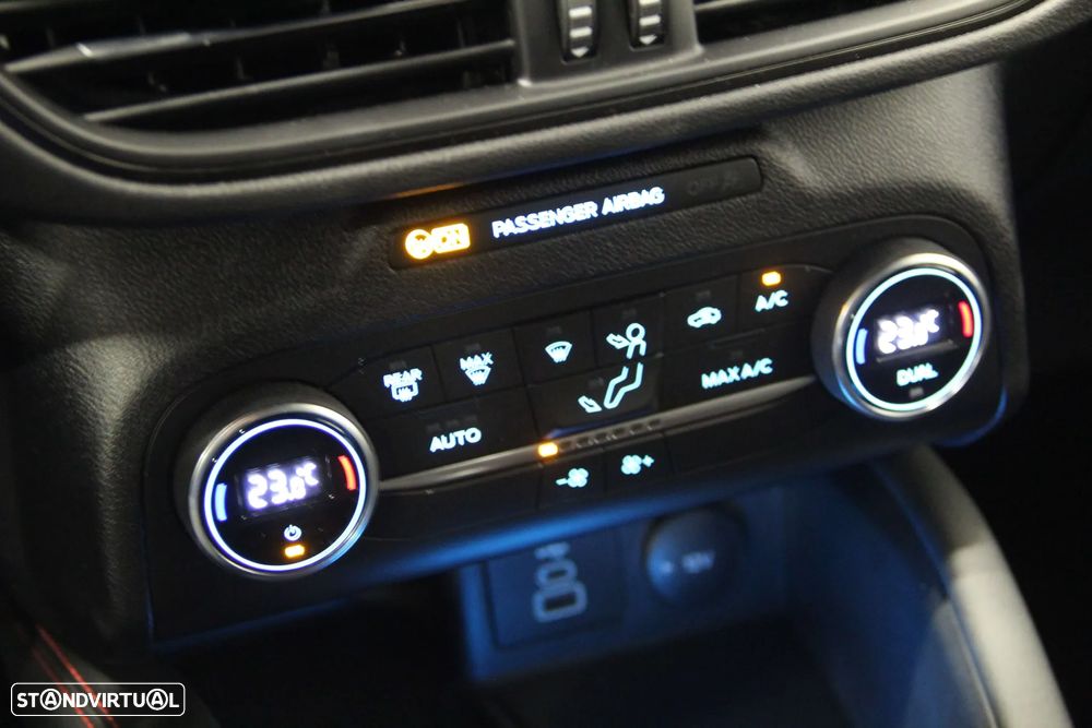 Ford Kuga 1.5 EcoBoost ST-Line - 17