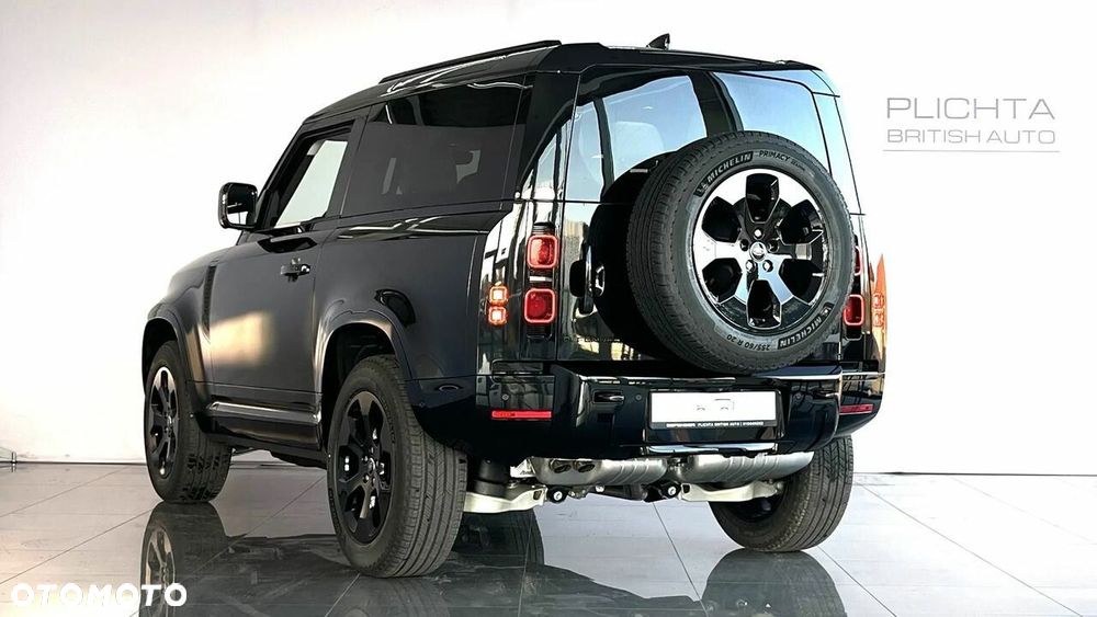 Land Rover Defender - 6