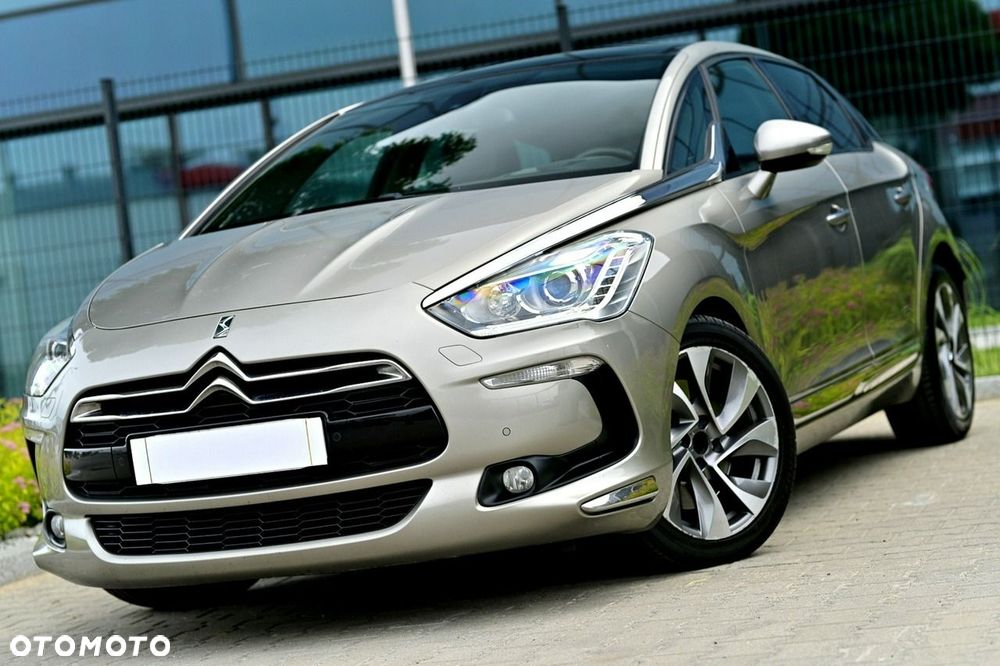 Citroën DS5 HDi 165 SportChic - 1