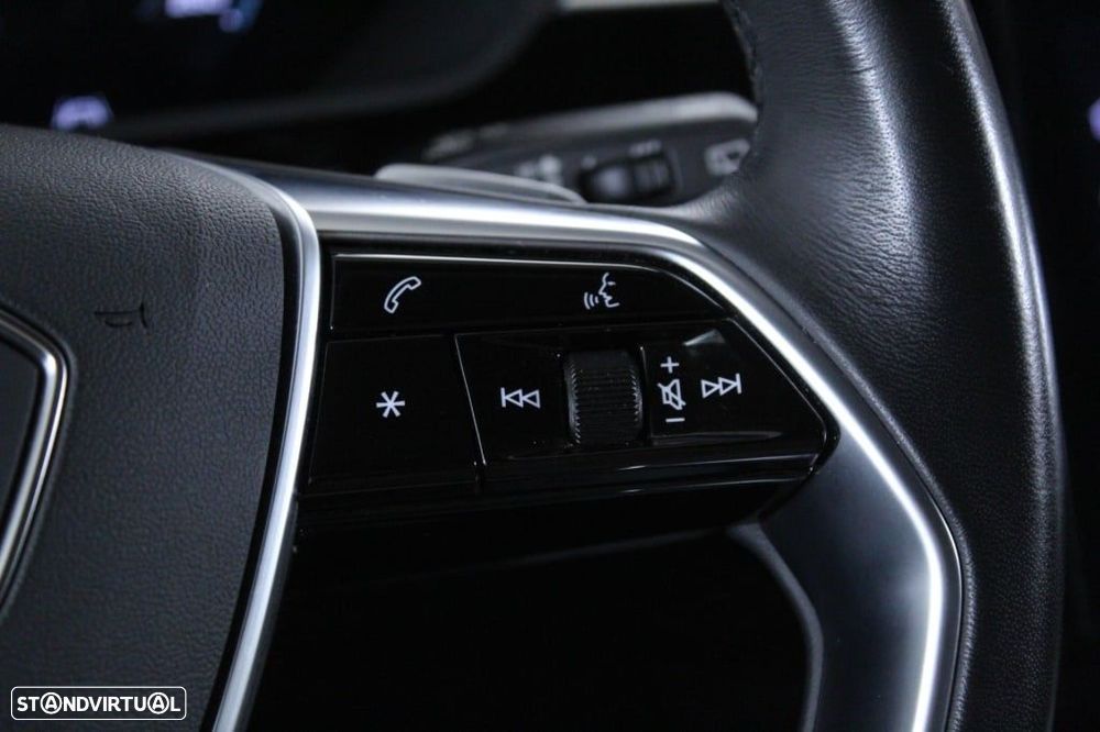 Audi Q8 e-Tron 55 quattro Advanced - 24