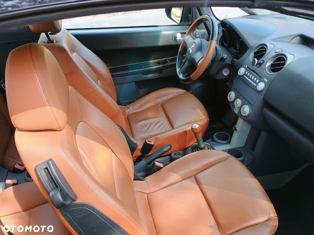 Mitsubishi Colt 1.5 Invite - 12