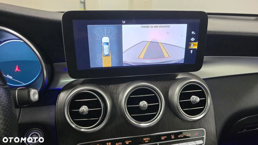 Mercedes-Benz GLC 300 de 4Matic 9G-TRONIC AMG Line Plus - 33