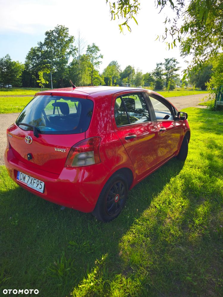 Toyota Yaris - 9