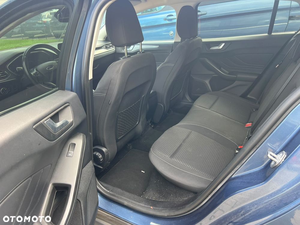 Ford Focus 2.0 EcoBlue STart-Stopp-System TITANIUM - 9