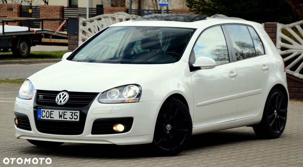 Volkswagen Golf - 2