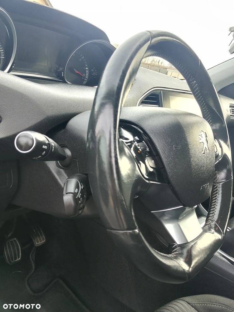 Peugeot 308 BlueHDi FAP 120 Stop&Start Style - 37