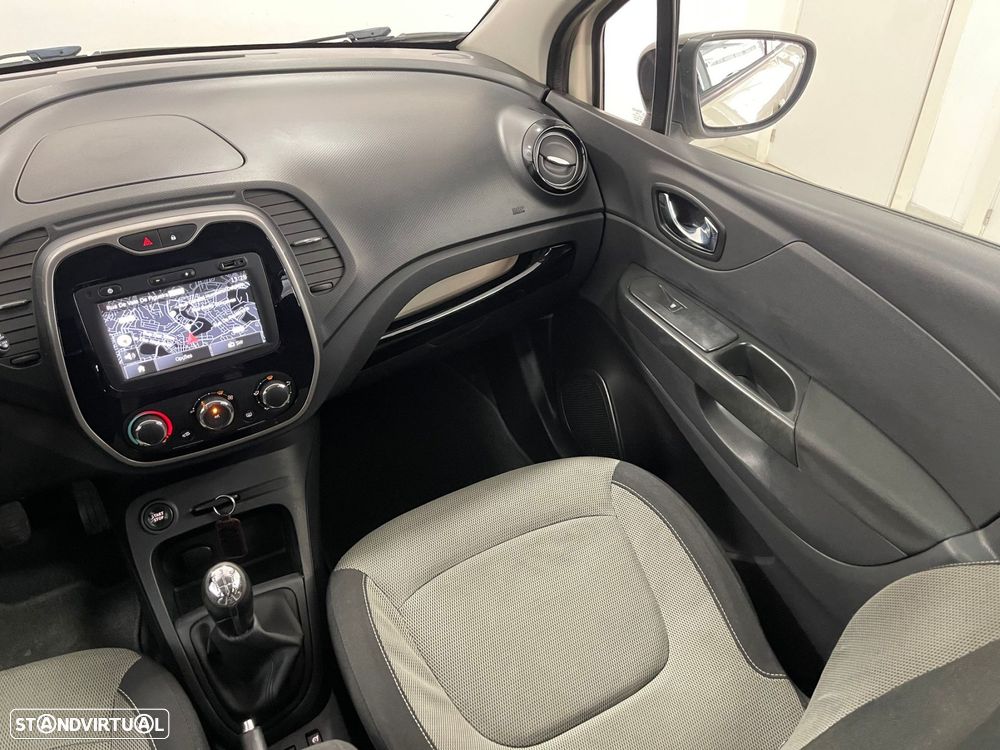 Renault Captur 1.5 dCi - 23