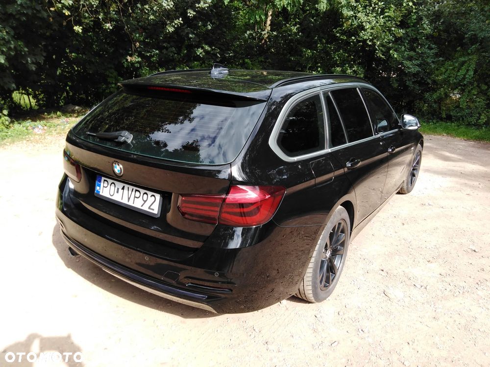 BMW Seria 3 318d Sport Line - 6