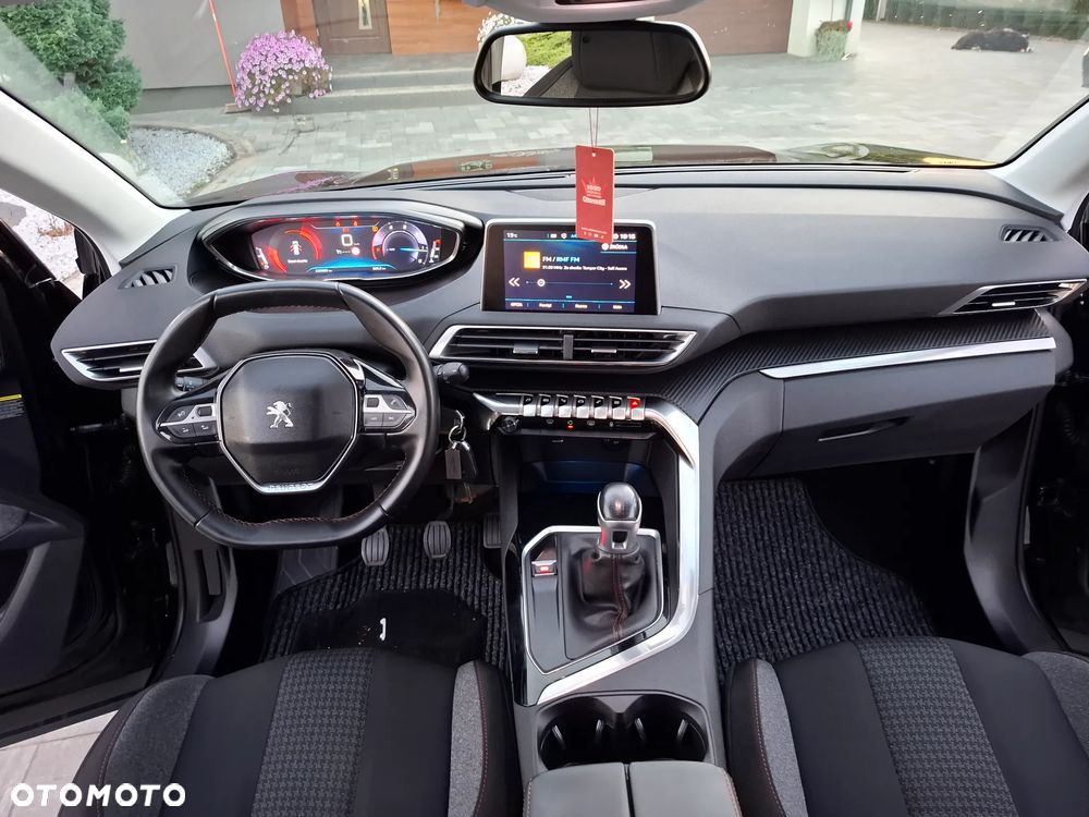 Peugeot 5008 HDI 115 Allure - 32