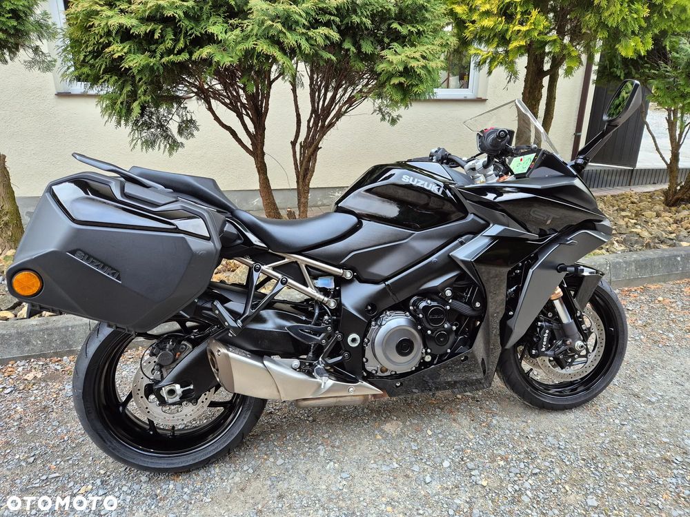 Suzuki GSX 1000 - 6