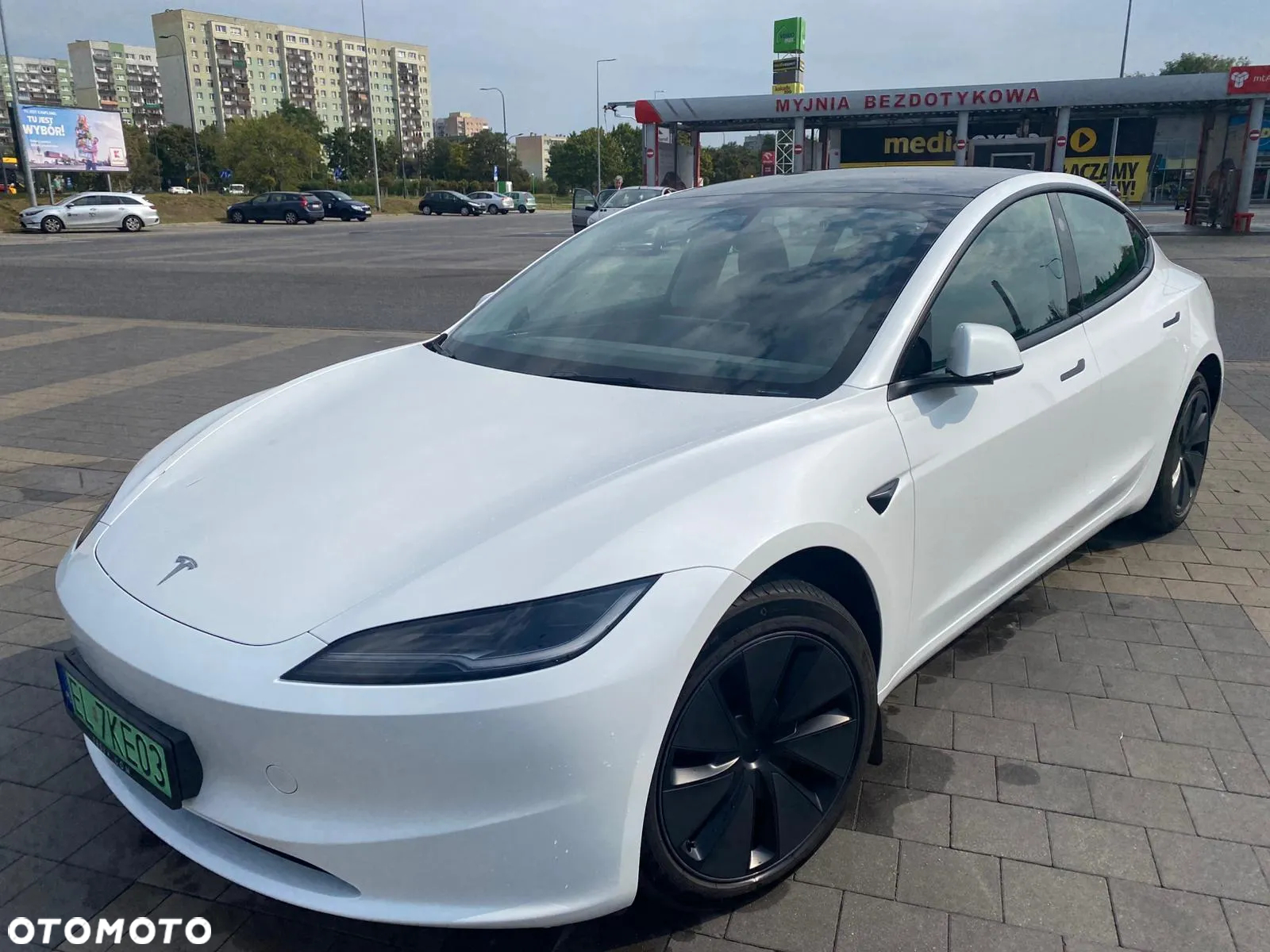 Tesla Model 3 Long Range RWD - 3