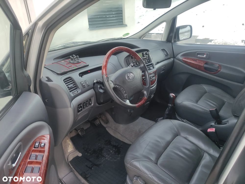 Toyota Previa - 5