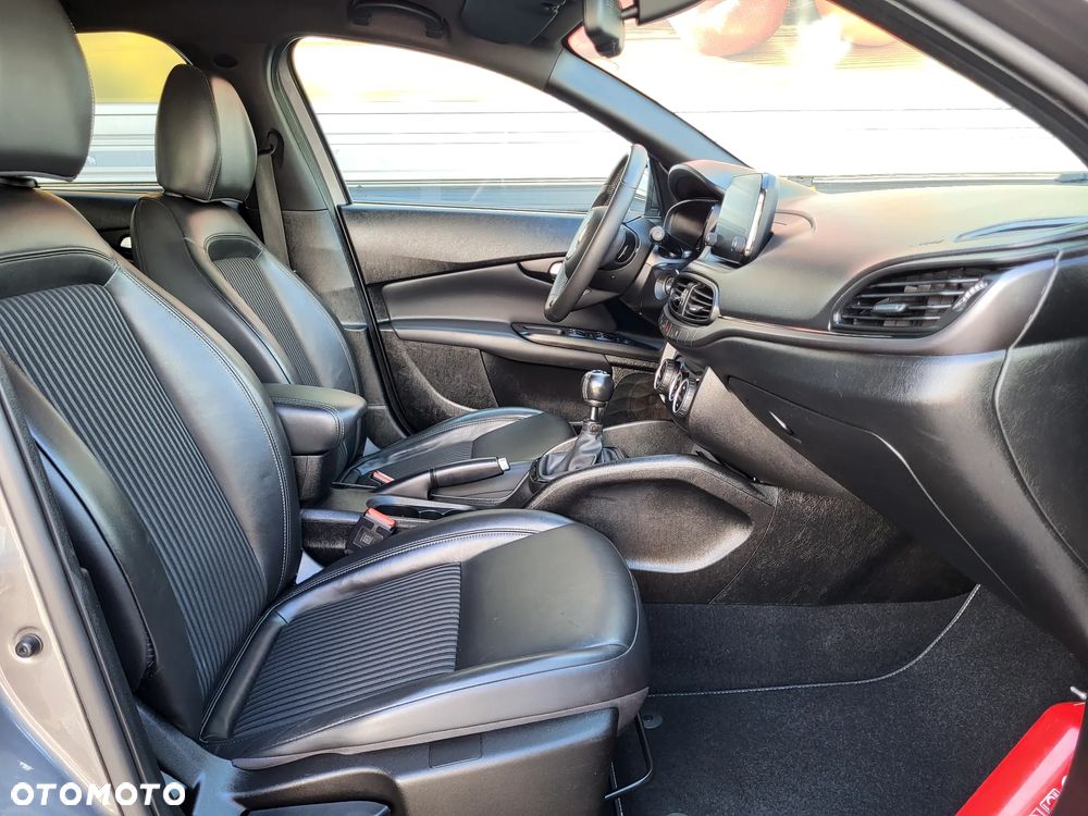 Fiat Tipo 1.4 T-Jet S-Design - 31