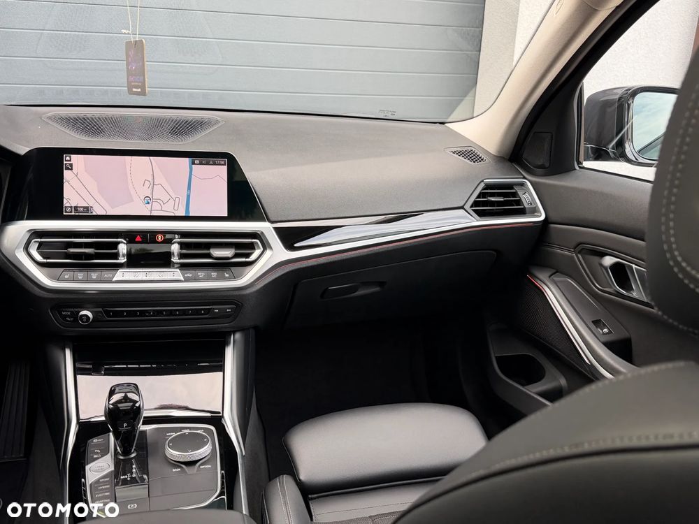 BMW Seria 3 330e xDrive Sport Line - 14