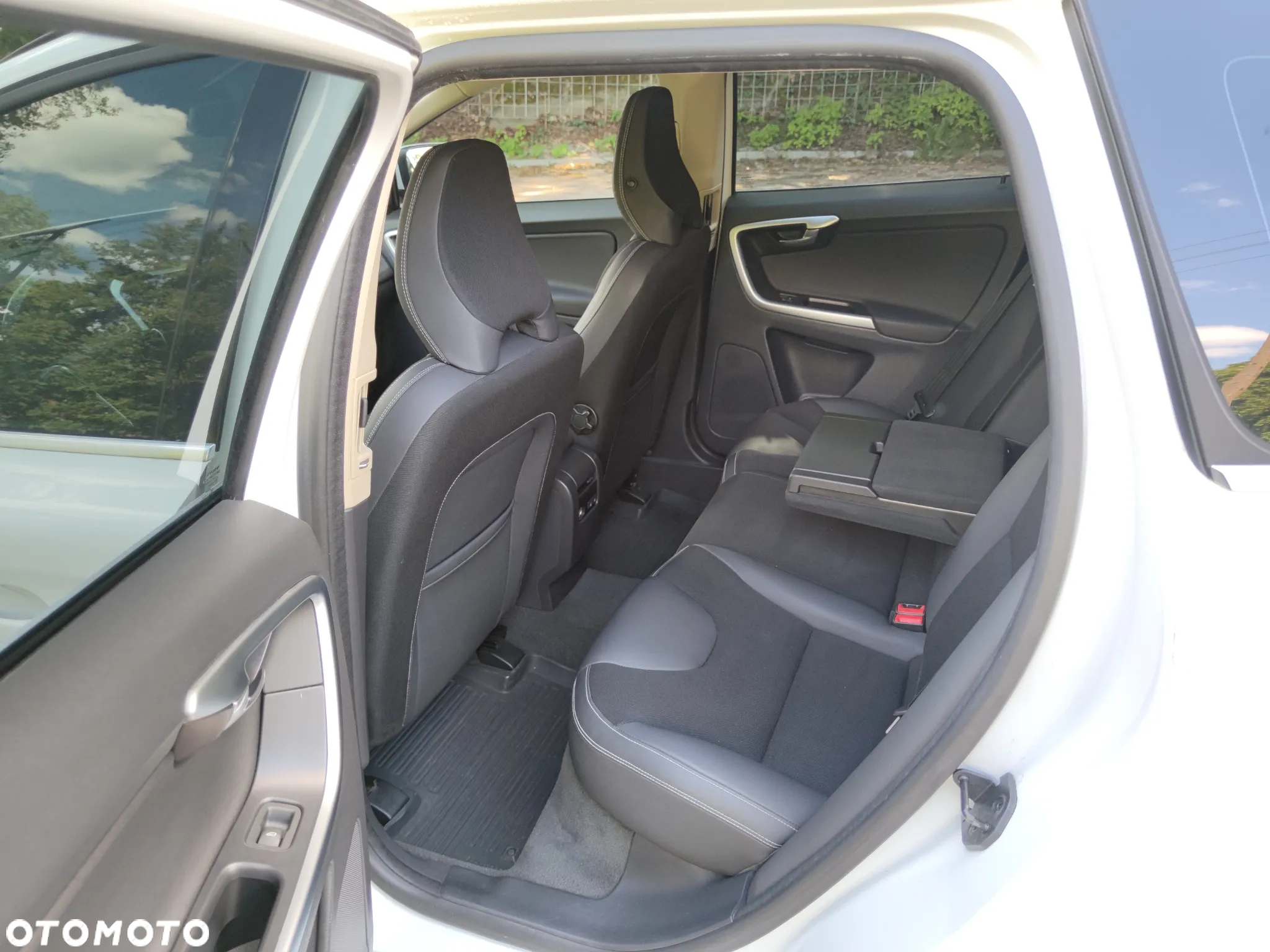 Volvo XC 60 D3 Momentum - 17