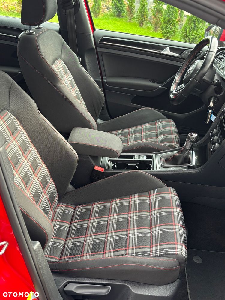 Volkswagen Golf VII 2.0 TSI BMT GTI - 6