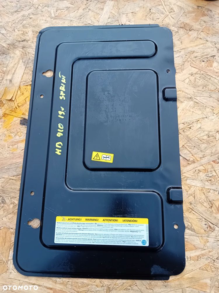 Mercedes Sprinter 907 910 Pokrywa skrzynki akumulatora - 1