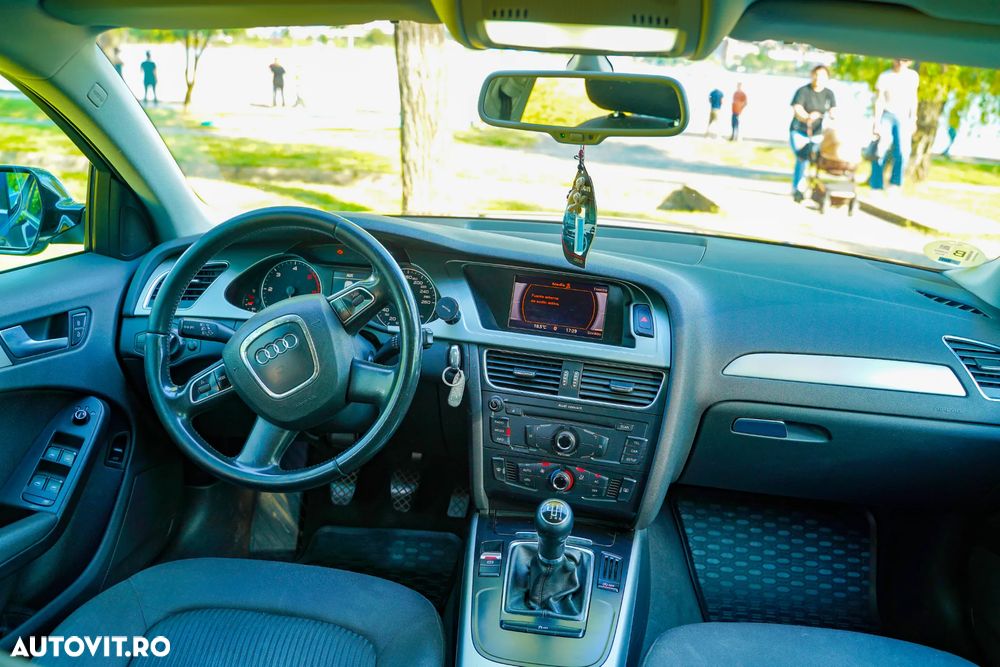 Audi A4 2.0 TDI B8 - 14