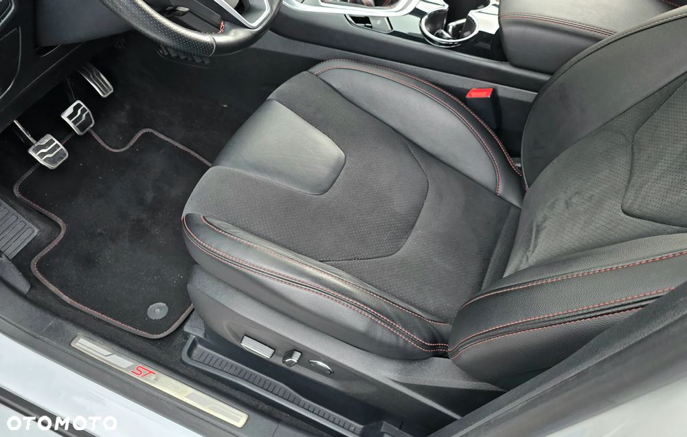 Ford S-Max 2.0 EcoBlue ST-Line - 32