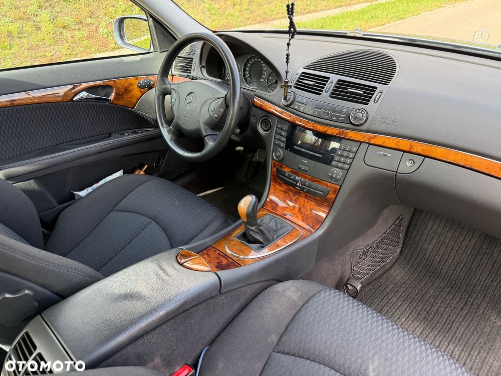 Mercedes-Benz Klasa E 220 CDI Elegance - 20
