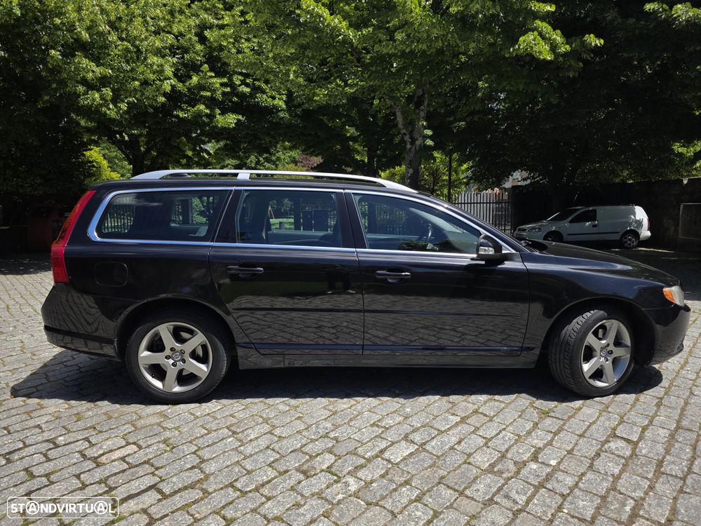 Volvo V70 2.0 D Nivel 3 - 5