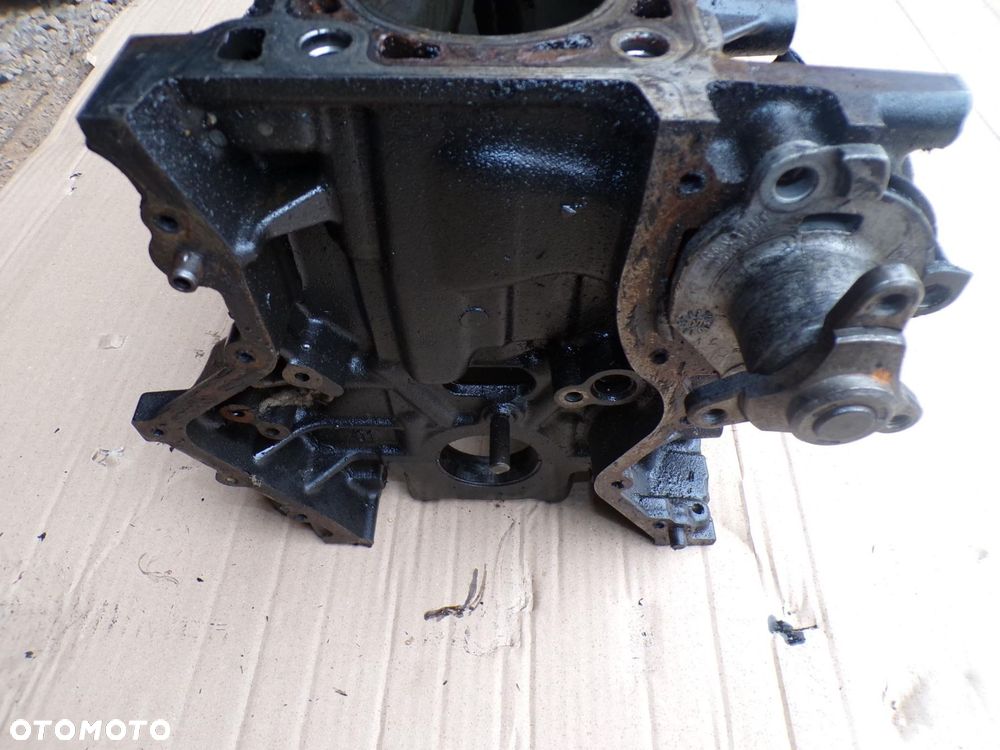 BLOK NISSAN X-TRAIL QASHQAI 2.0 DCI M9R D833 809123 - 5