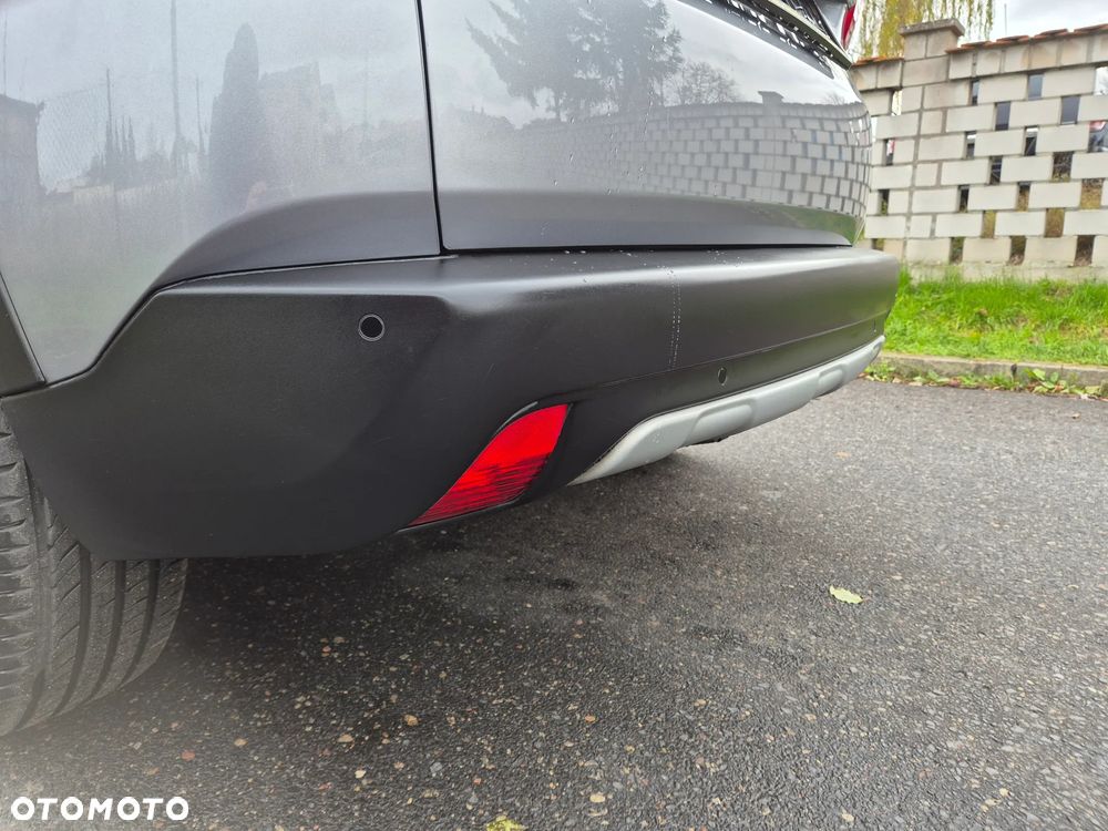 Peugeot 2008 1.6 BlueHDi Allure S&S - 17