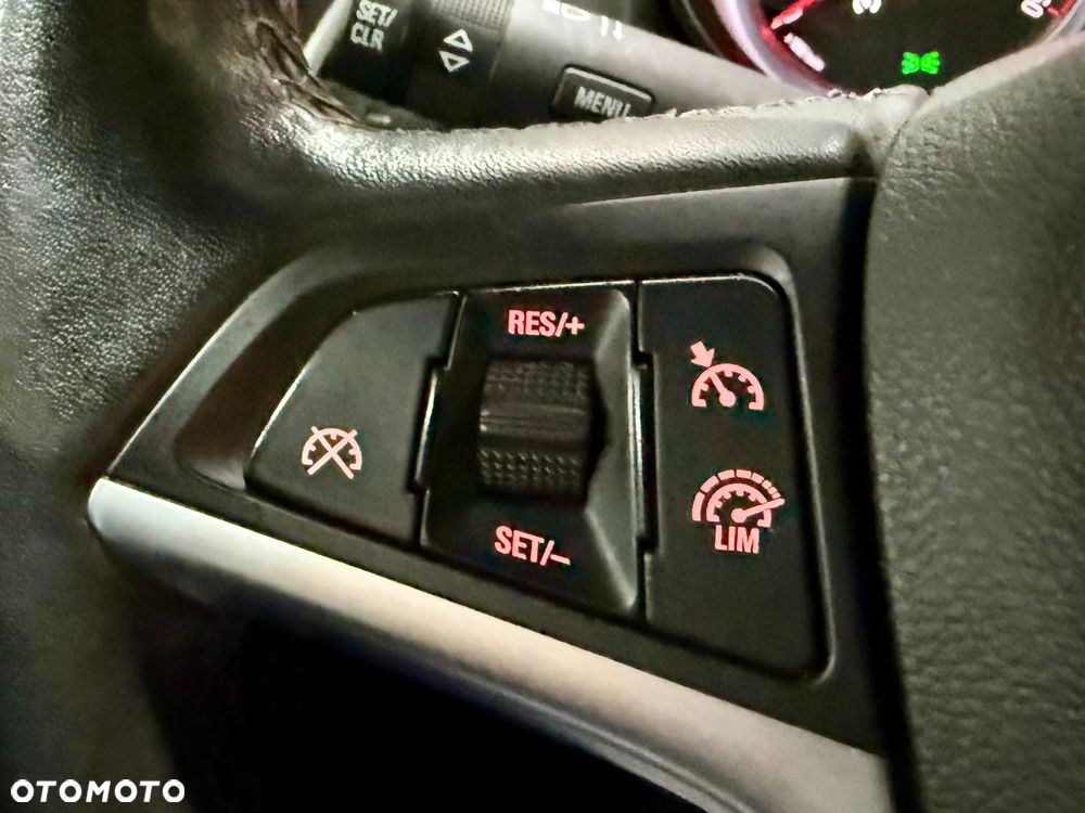 Kia Carens 1.7 CRDi XL 7os - 39