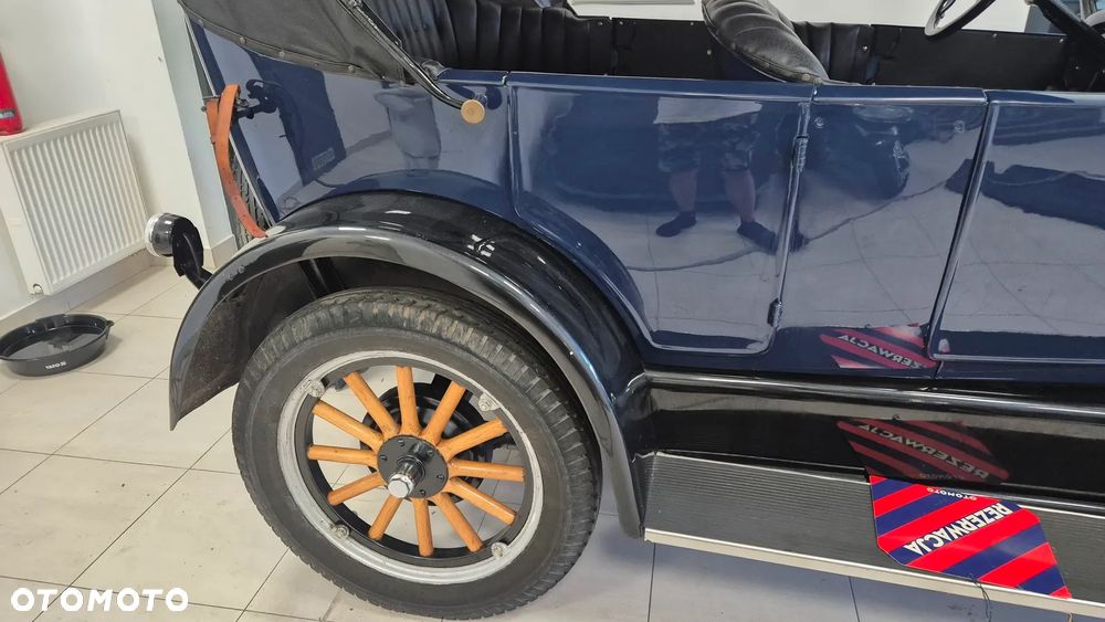 Ford Inny - 16