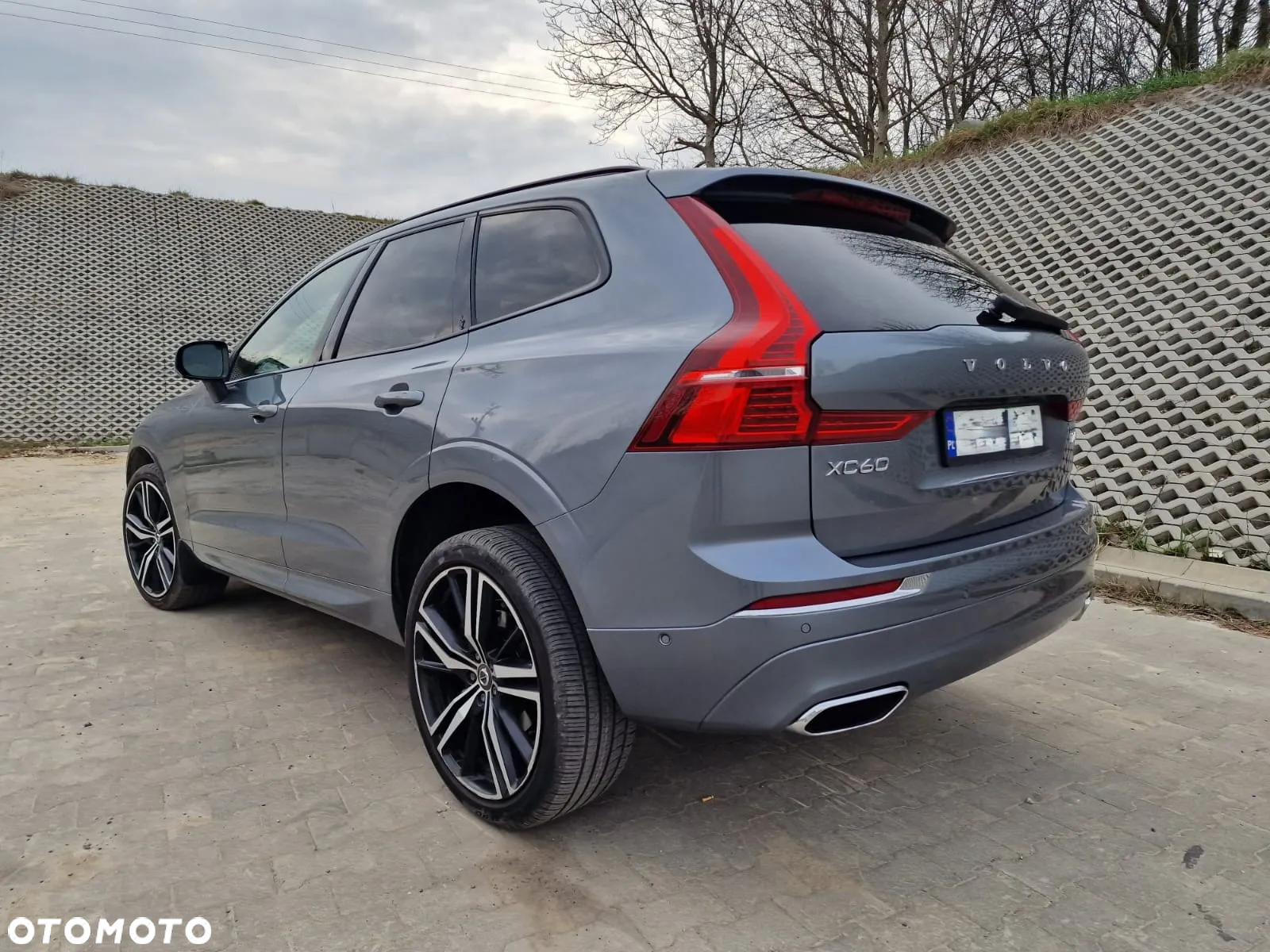 Volvo XC 60 T6 AWD Geartronic RDesign - 3