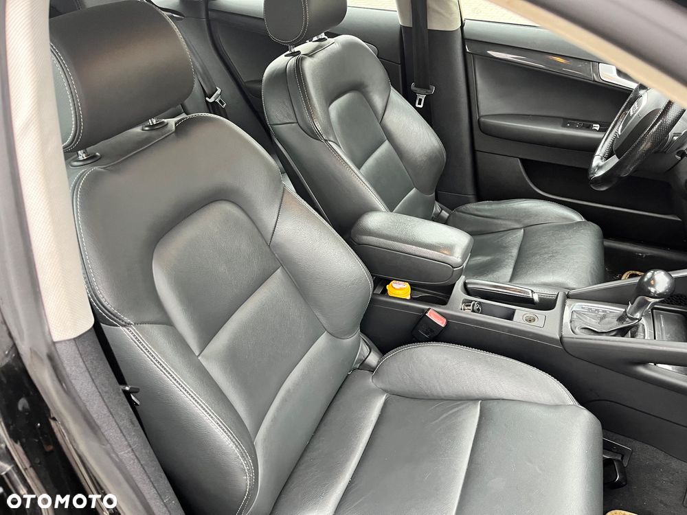 Audi A3 Sportback 2.0 TDI Ambiente S tronic - 9