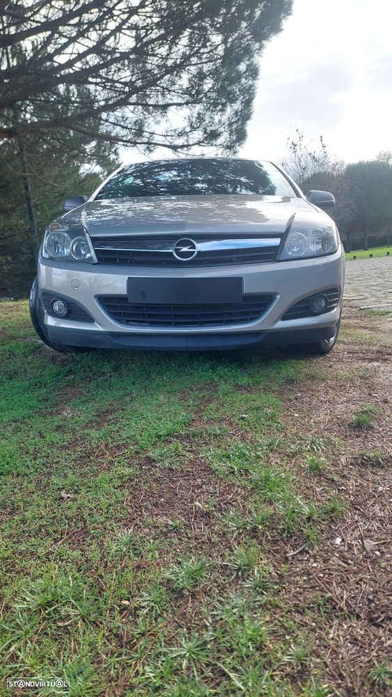 Opel Astra Coupe - 12