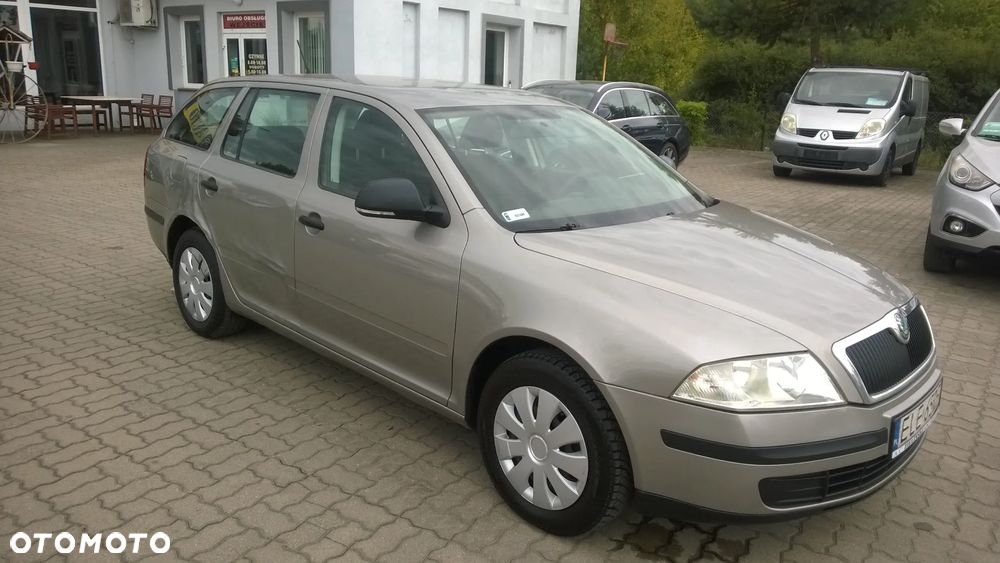 Skoda Octavia 1.6 Elegance - 8