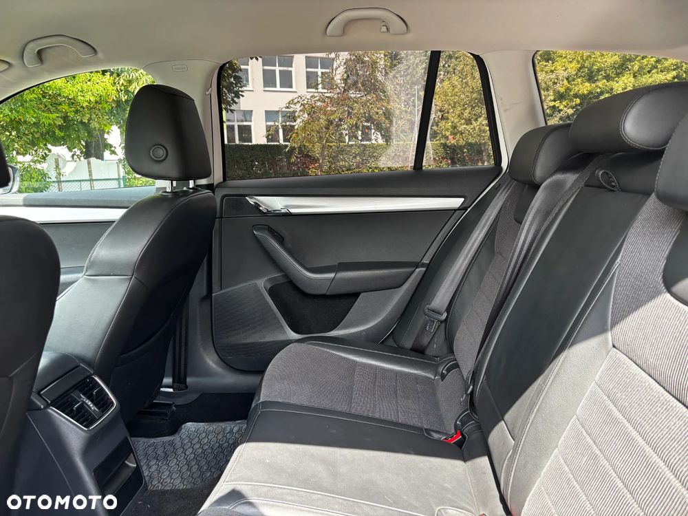 Skoda Octavia 1.8 TSI 4x4 Elegance DSG - 19