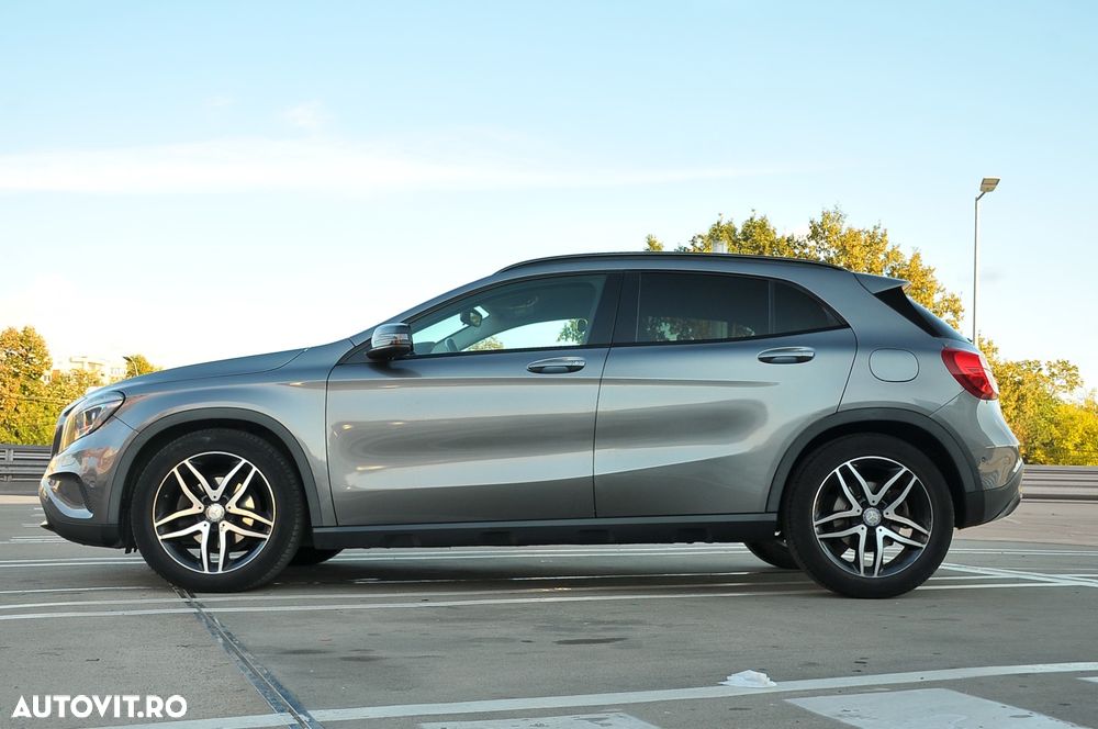 Mercedes-Benz GLA - 7