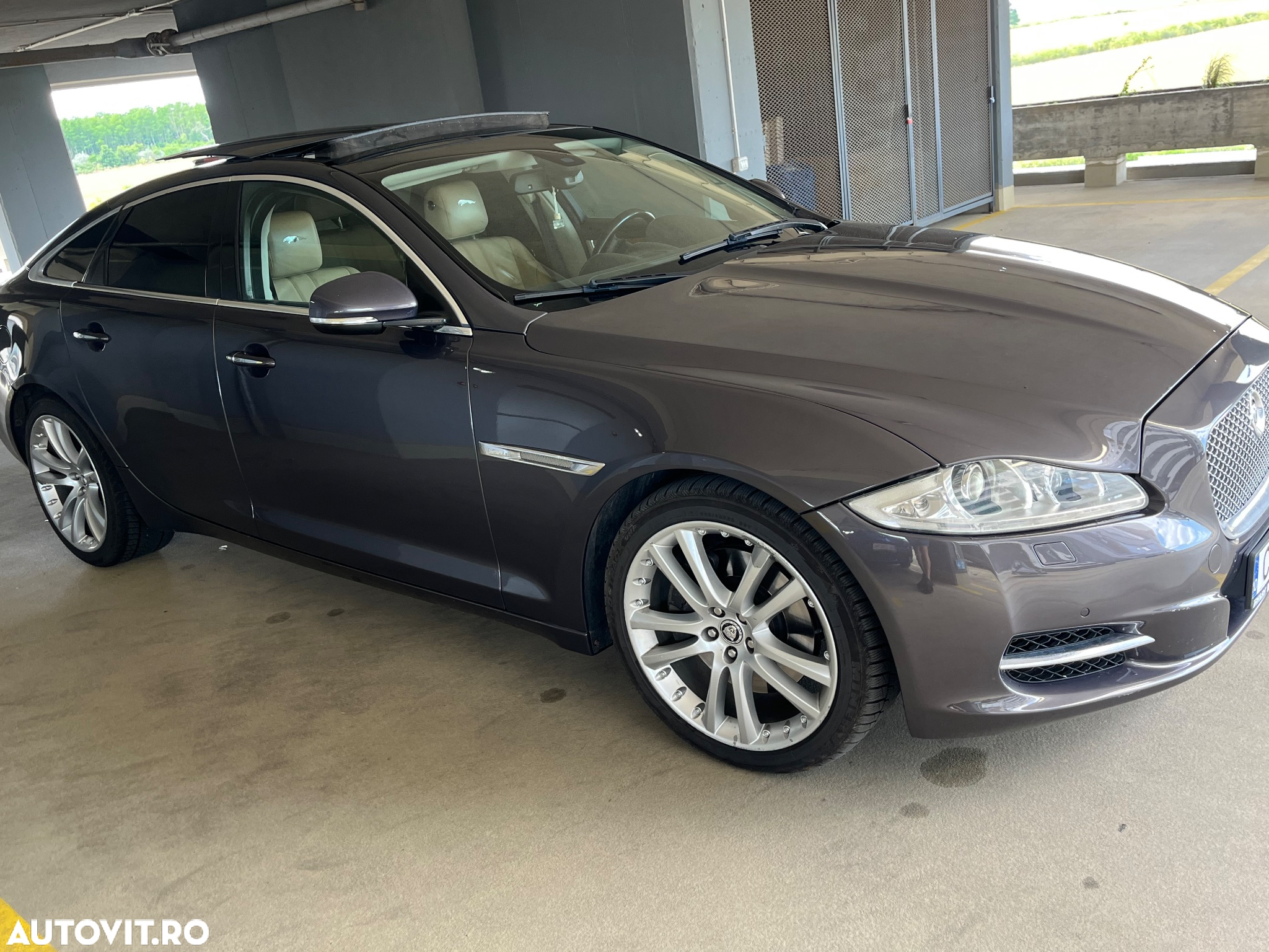 Jaguar XJ 3.0 V6 Premium Luxury Aut SWB - 8