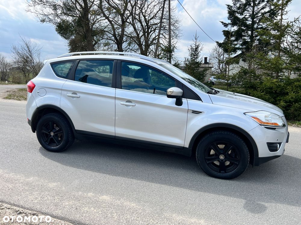 Ford Kuga 2.0 TDCi 2x4 Titanium - 2