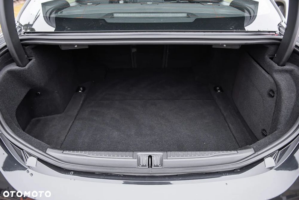 Alfa Romeo Giulia 2.0 Turbo 16V AT8-Q4 Veloce - 35