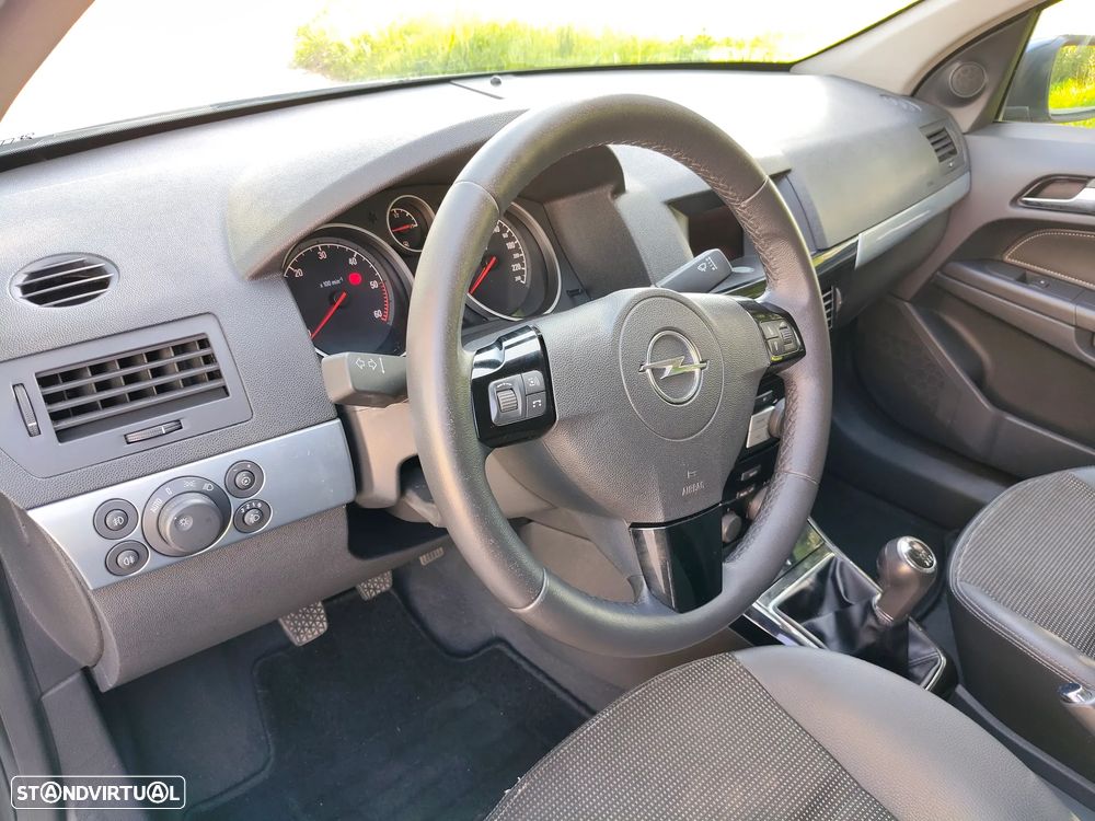 Opel Astra 1.7 CDTI Cosmo - 17