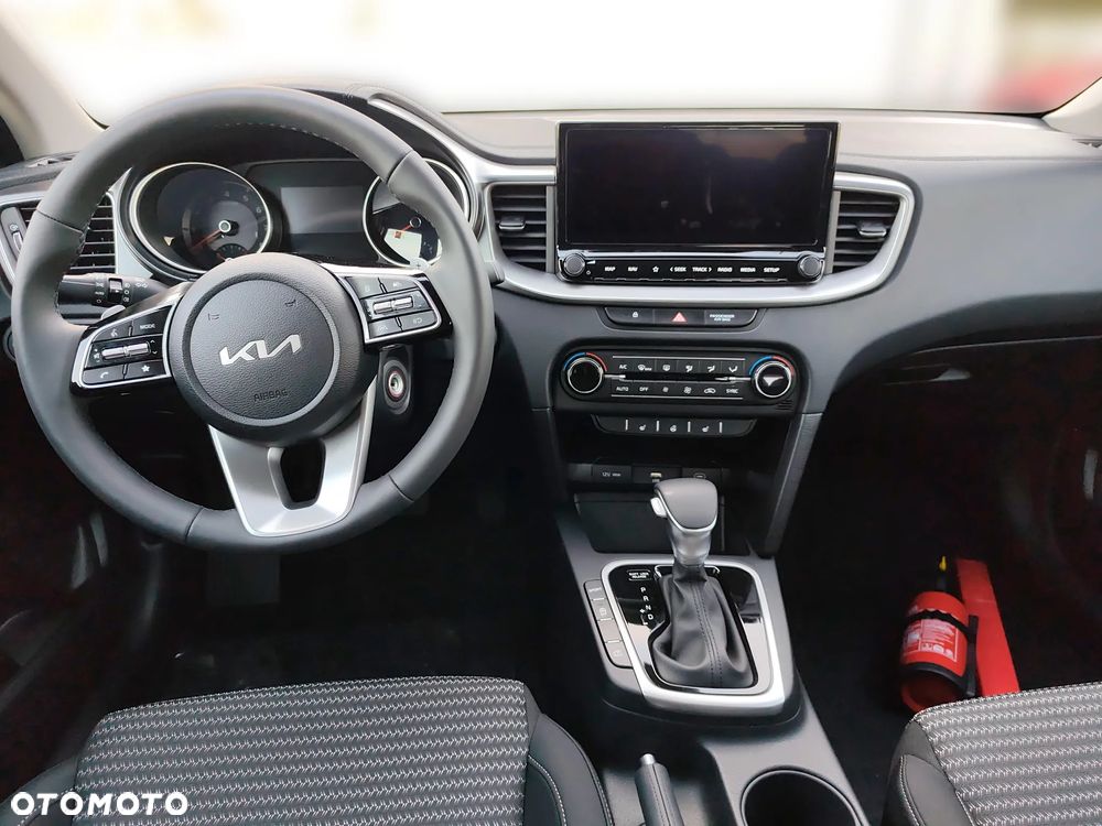 Kia XCeed 1.5 T-GDI M DCT - 13