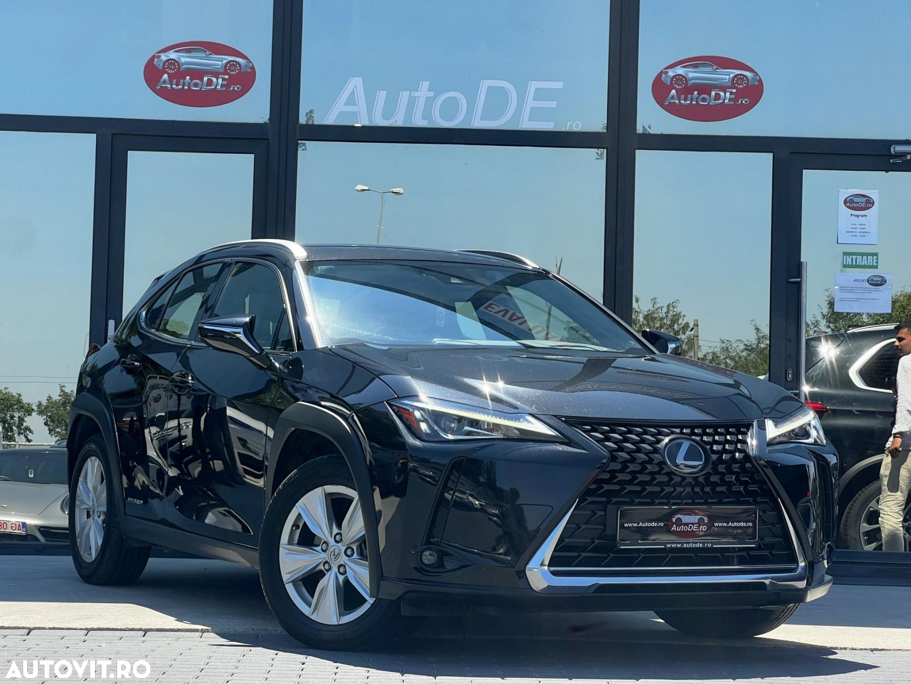 Lexus UX - 2