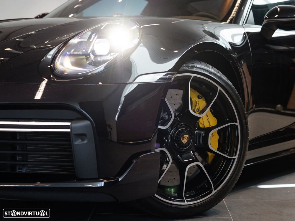 Porsche 911 (992) Turbo S PDK - 16