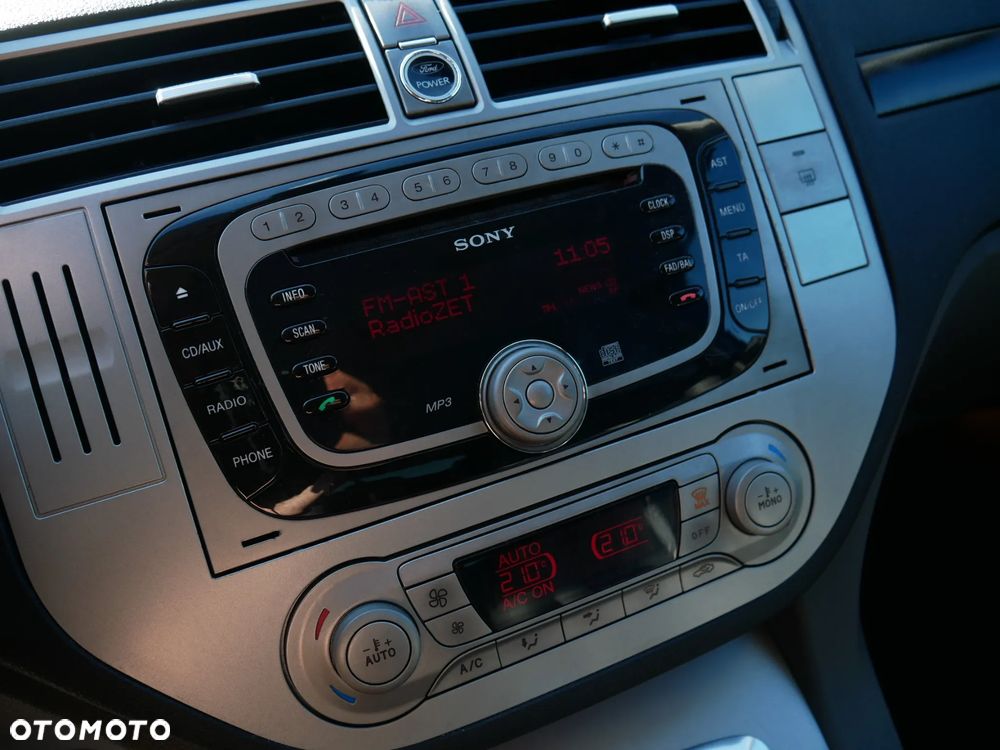 Ford Kuga 2.0 TDCi 4x4 Trend - 28